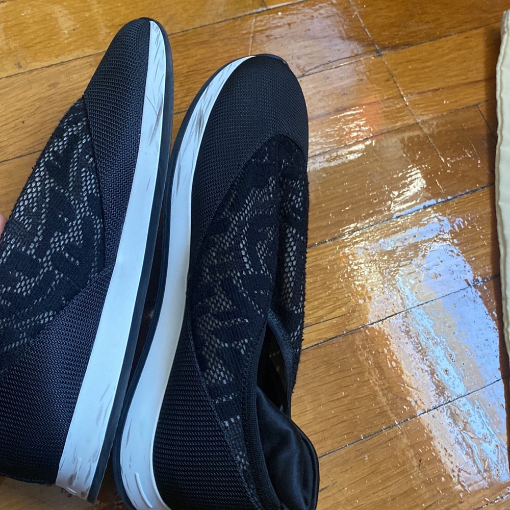 Fendi Sneakers - Picture 4 of 10